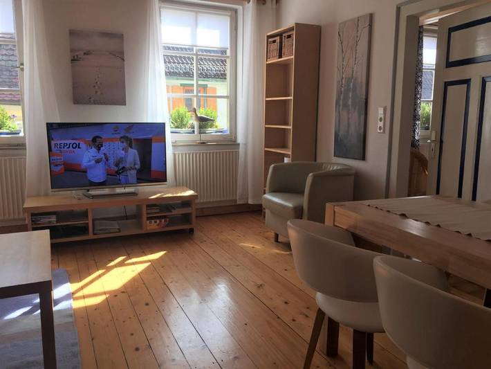 Ferienwohnung für 2 Personen, mit Terrasse und Ausblick in Bad Wimpfen