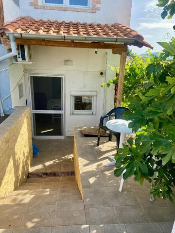 Cottage pour 5 personnes, avec jardin et vue, animaux acceptés dans Nea Kallikratia