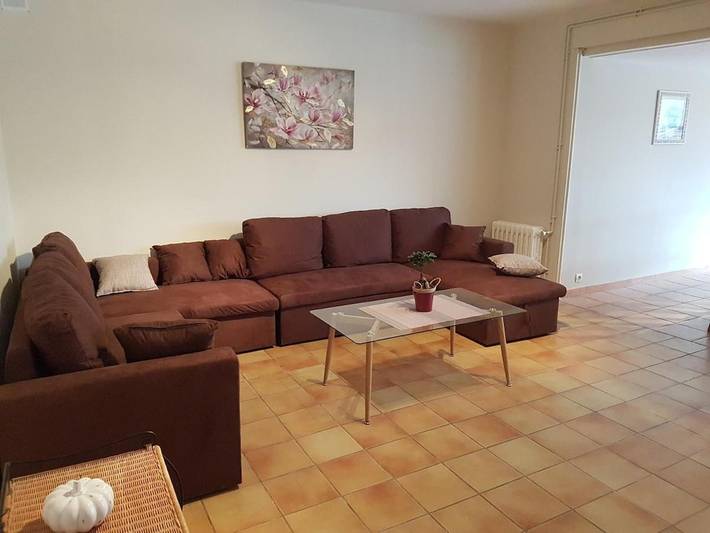 Location de vacances pour 12 personnes, avec terrasse à Sauchay - 2