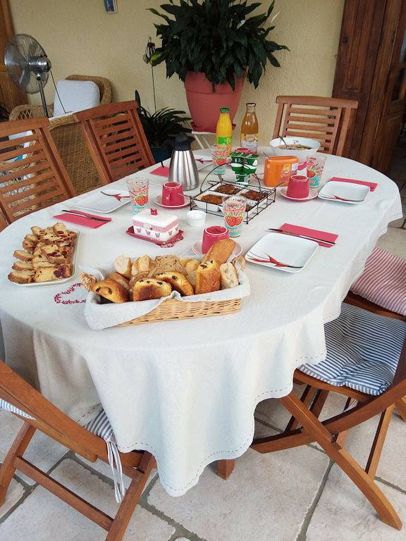 Chambre d’hôte pour 6 personnes, avec piscine et jardin en Ardèche - 4