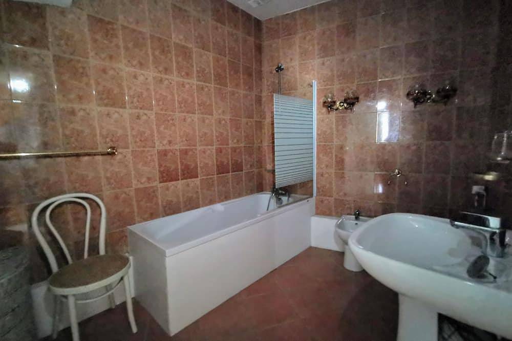 La grande Hesdinoise - sleeps 6 near the square and its shops in Hesdin, Montreuil und Umgebung