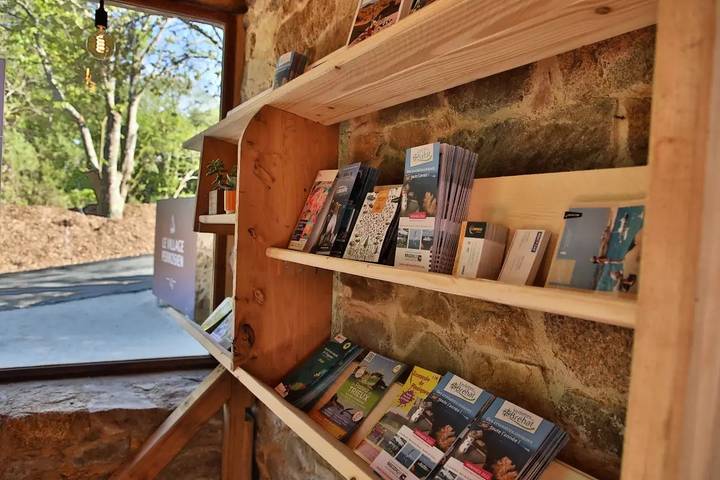 Wohnwagen für 4 Personen, mit Terrasse, mit Haustier in Perros-Guirec - 2