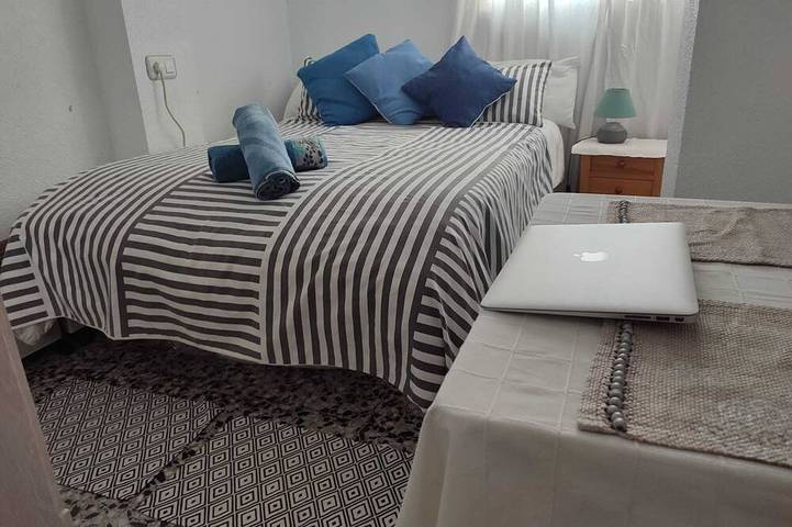 Location de vacances pour 2 personnes, avec piscine et balcon à Tavernes de la Valldigna