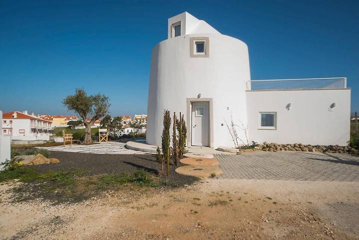 Villa voor 4 personen, with Balkon and Terras as well as Tuin and Uitzicht in Peniche