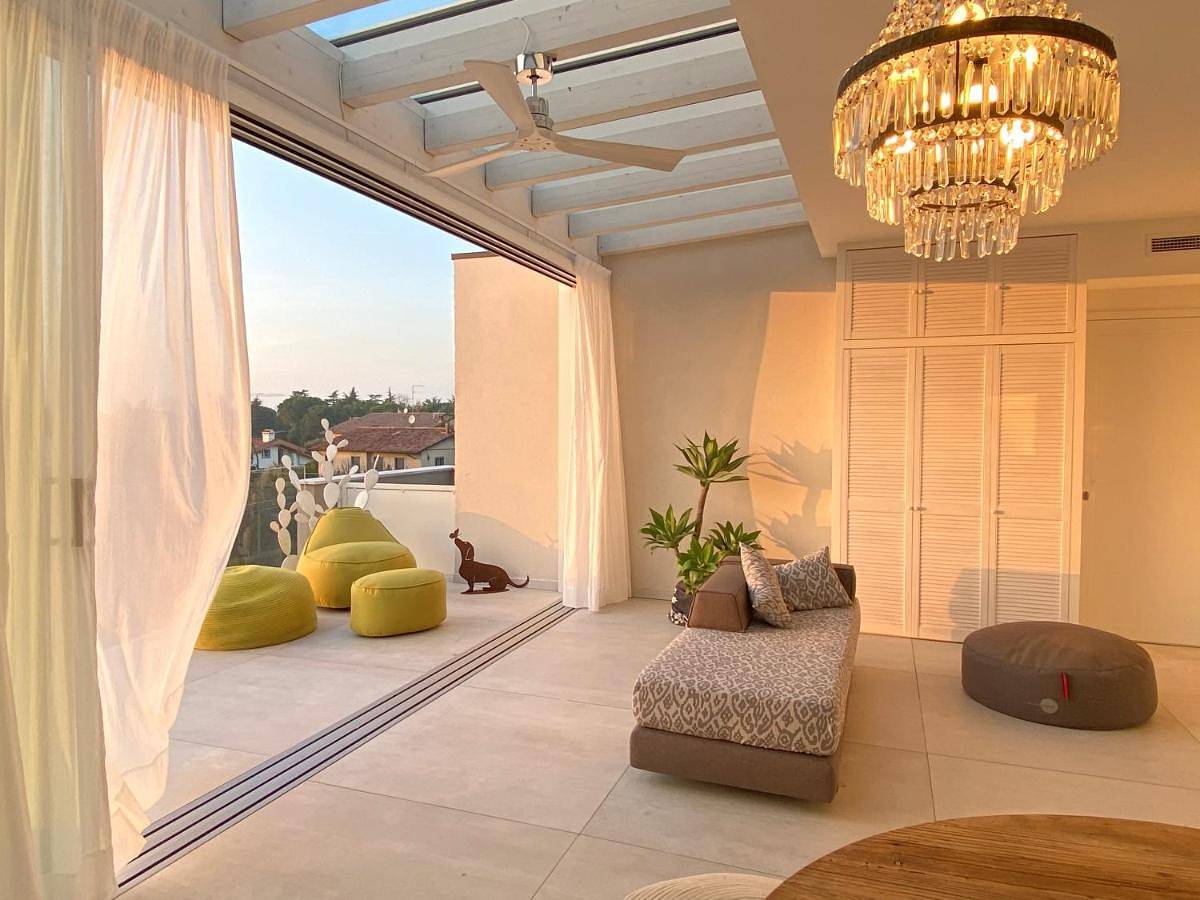 Lugana 9 in Peschiera del Garda, Prealpi Gardesane