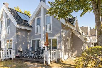 Ferienhaus für 6 Personen, mit Sauna und Garten in Glowe