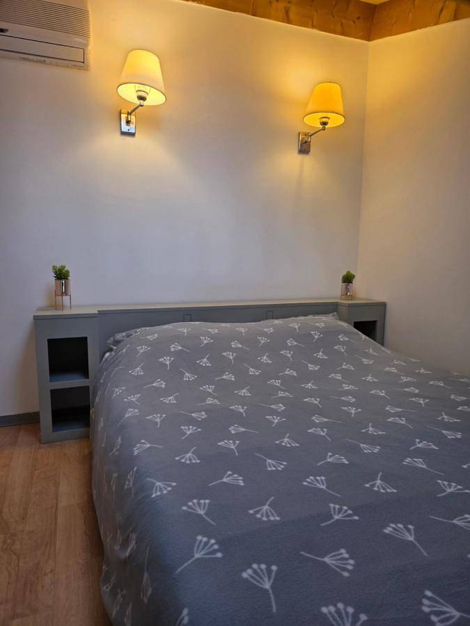 Gîte pour 4 personnes, avec jardin à Merville