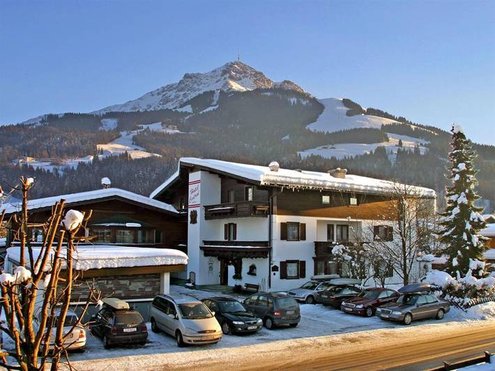 Familienhotel Central - Spatzennest + alkfr. Getränke (Top) in Sankt Johann in Tirol, Kaisergebirge