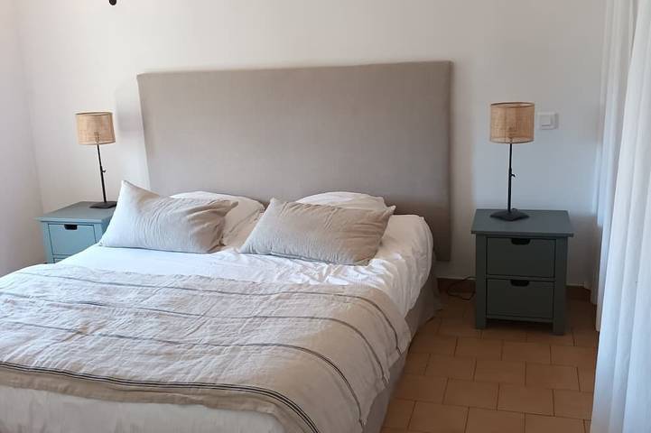 Location de vacances pour 6 personnes, avec terrasse à Le Rove - 2