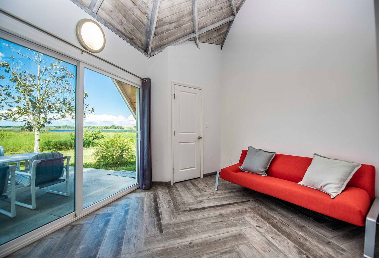 Gehele studio, Studio 01 - Lake Sumner in Lake County