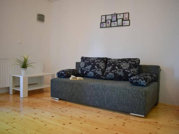 Gîte pour 5 personnes, avec terrasse et jardin, adapté aux familles dans Brežice