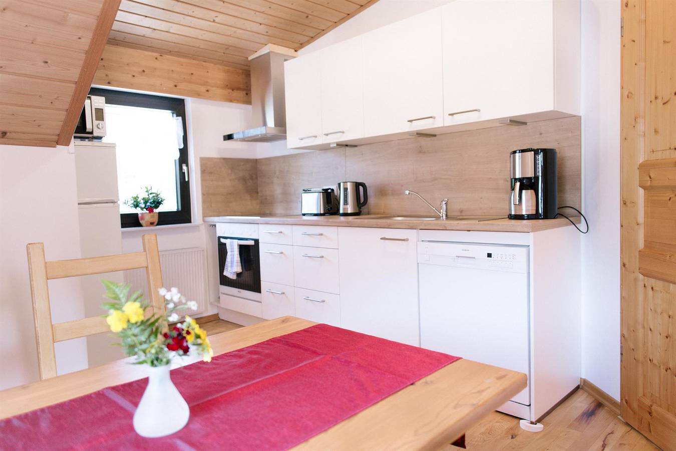 Entire holiday apartment, Ferienwohnung in Brey, Middlerhine