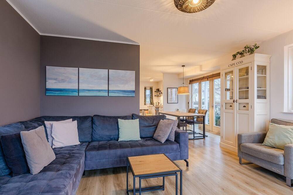 Villa in Hellevoetsluis nahe Nordseestrand in Hellevoetsluis, Niederländische Nordsee