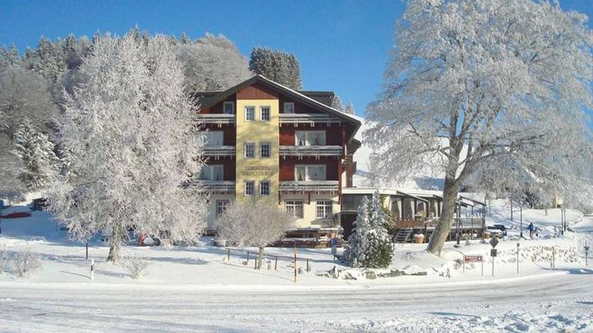 Ferienwohnung für 3 Personen, mit Pool und Garten in Wieden