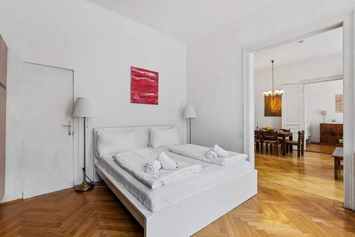 Apartamento entero, Stylish 3Br Apt. | Central | Kitchen | Balcony in Viena, Donau Niederösterreich