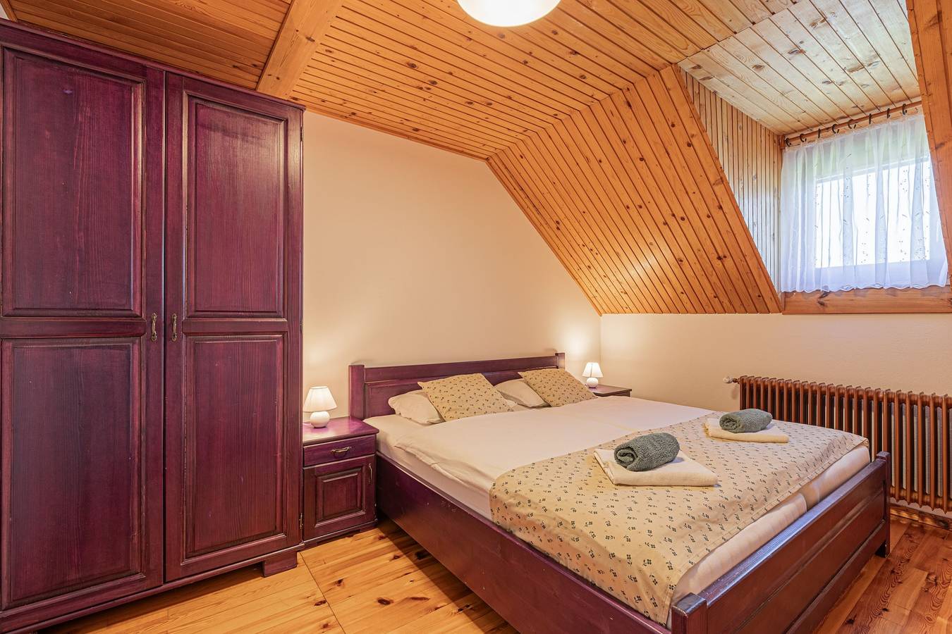 Ganze Wohnung, Eco farm Mikl Pine Tree Apartment in Karawanken und Bachergebirge, Slowenien