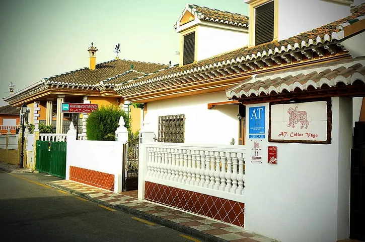 Apartamento de vacaciones para 4 personas, con jardín y vistas - 1
