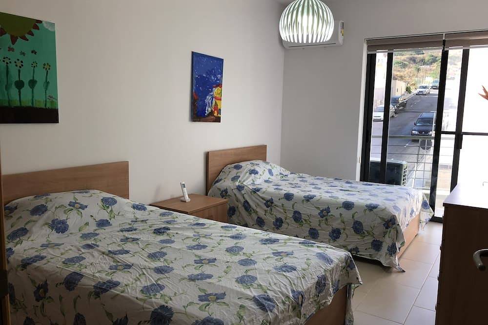 Ganze Wohnung, Eine neue und moderne Wohnung mit Meerblick. Ein entspannender Ort zum Verweilen in il-Mellieha, Mellieha