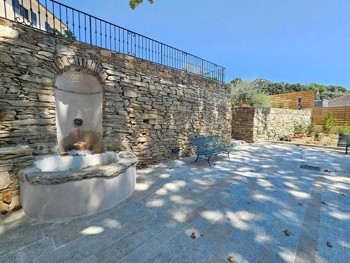 Villa pour 8 personnes, avec piscine et jardin ainsi que vue sur le lac et vue à Bastia - 4