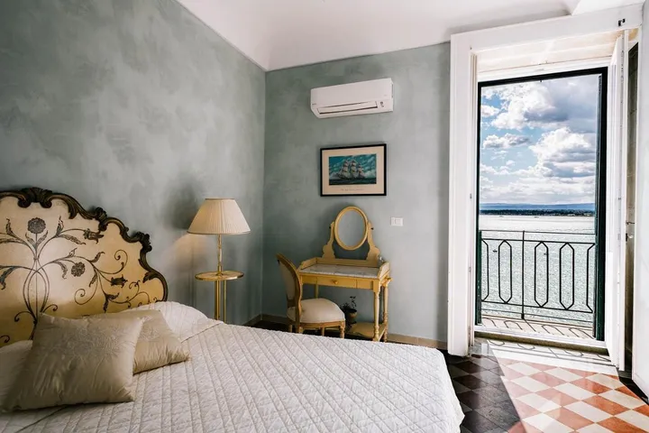 Holiday home for 3 people, with balcony and view - 1