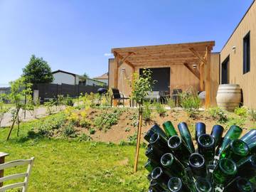 Gîte pour 6 personnes, avec jardin, animaux acceptés à Arsène d'Arsonval