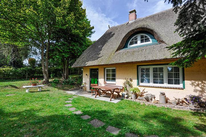 Ferienwohnung für 2 Personen, mit Terrasse und Garten am Schweriner See