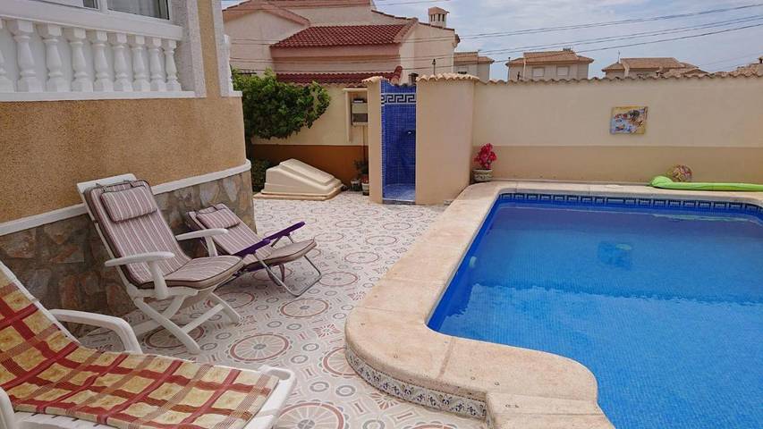 Villa pour 3 personnes, avec jardin et vue ainsi que balcon et piscine à Rojales - 3