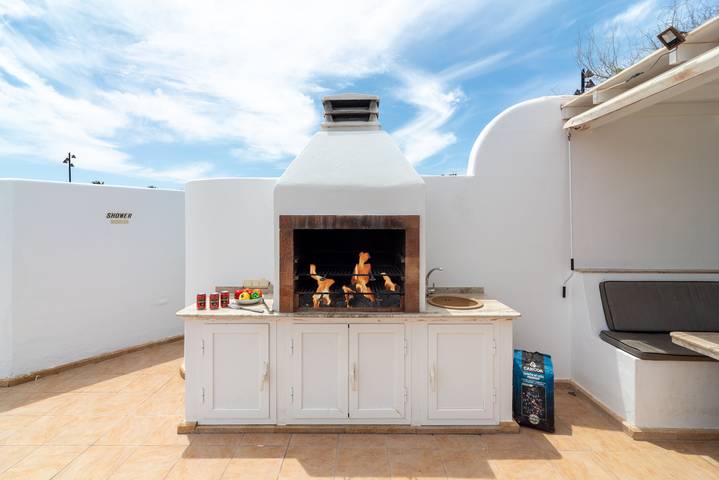 114 - Villa Michelle in Playa Blanca, Yaiza