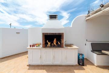 Villa for 9 People in Los Calamares, Yaiza, Photo 4