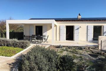 Gîte pour 6 personnes, avec terrasse et jardin dans Plage des Huttes