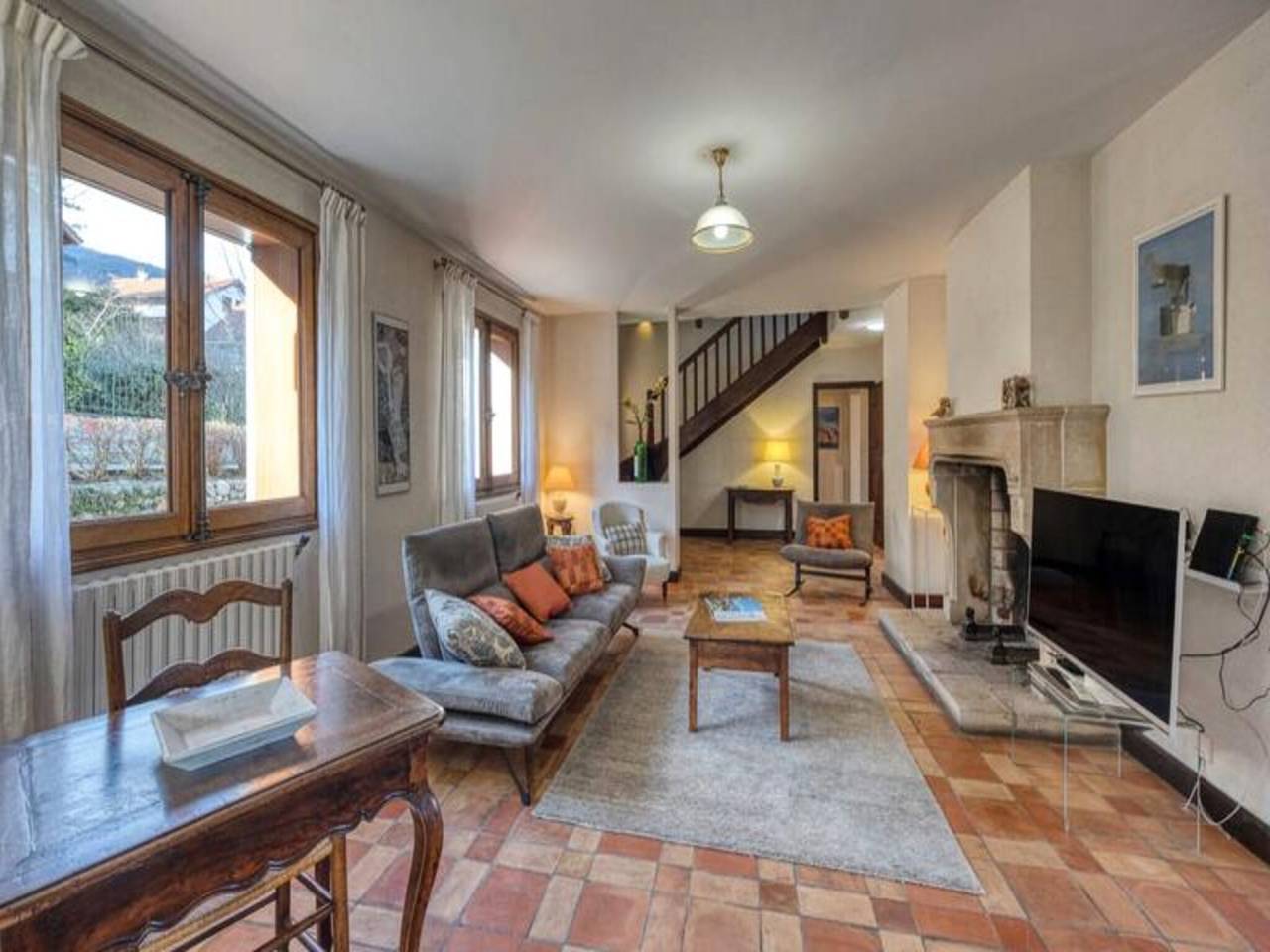 Appartement entier, Maison à Seyssins avec grand jardin in Seyssins, Vercors