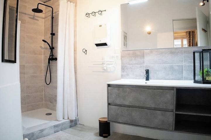 Appartement entier, Les archives du breuil in Le Puy-en-Velay, Haute-Loire