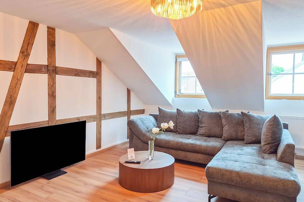 Ganze Wohnung, Apartment Elisabeth im Fachwerkhaus von 1596 – Altstadt Jena in Jena, Saaleland