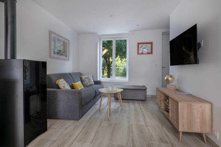 Location de vacances pour 8 personnes, avec jardin et terrasse à Saint-Michel-Chef-Chef - 4