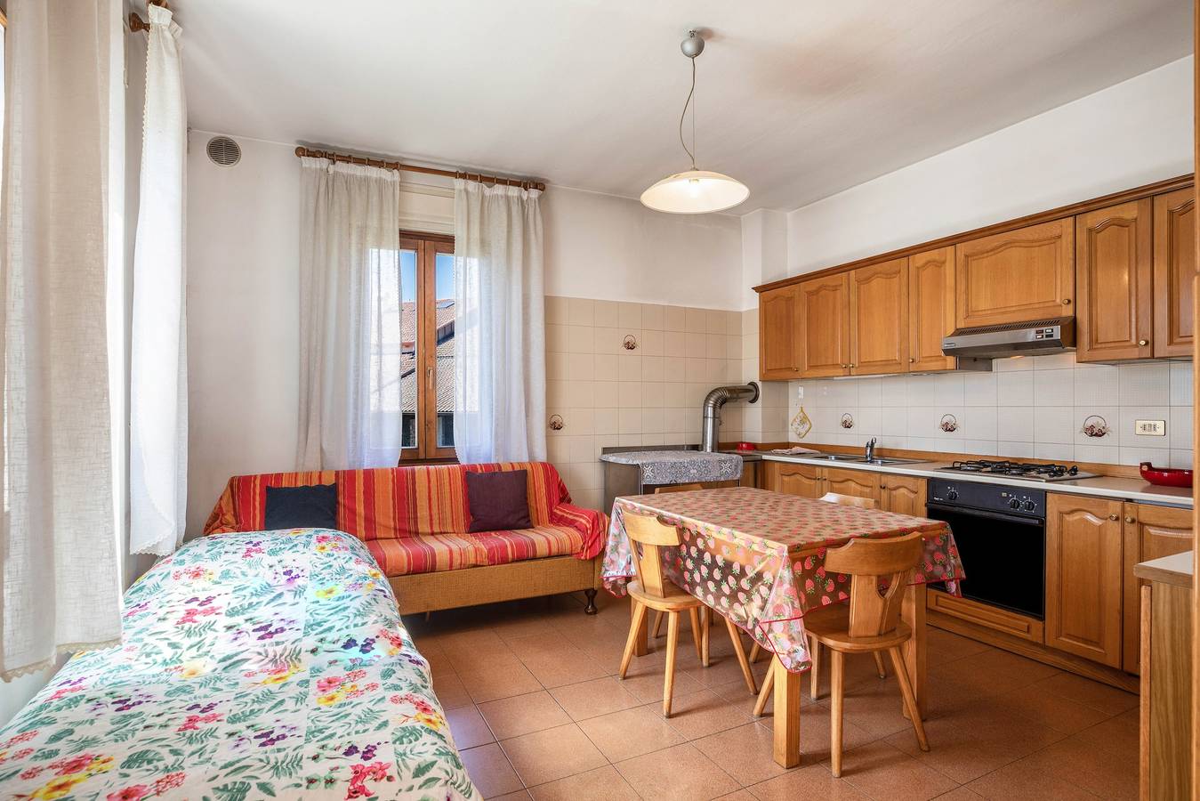 Appartamento intero, Appartamento 'Melax' con vista sulle montagne, giardino privato e balcone in Tassullo, Ville d'Anaunia