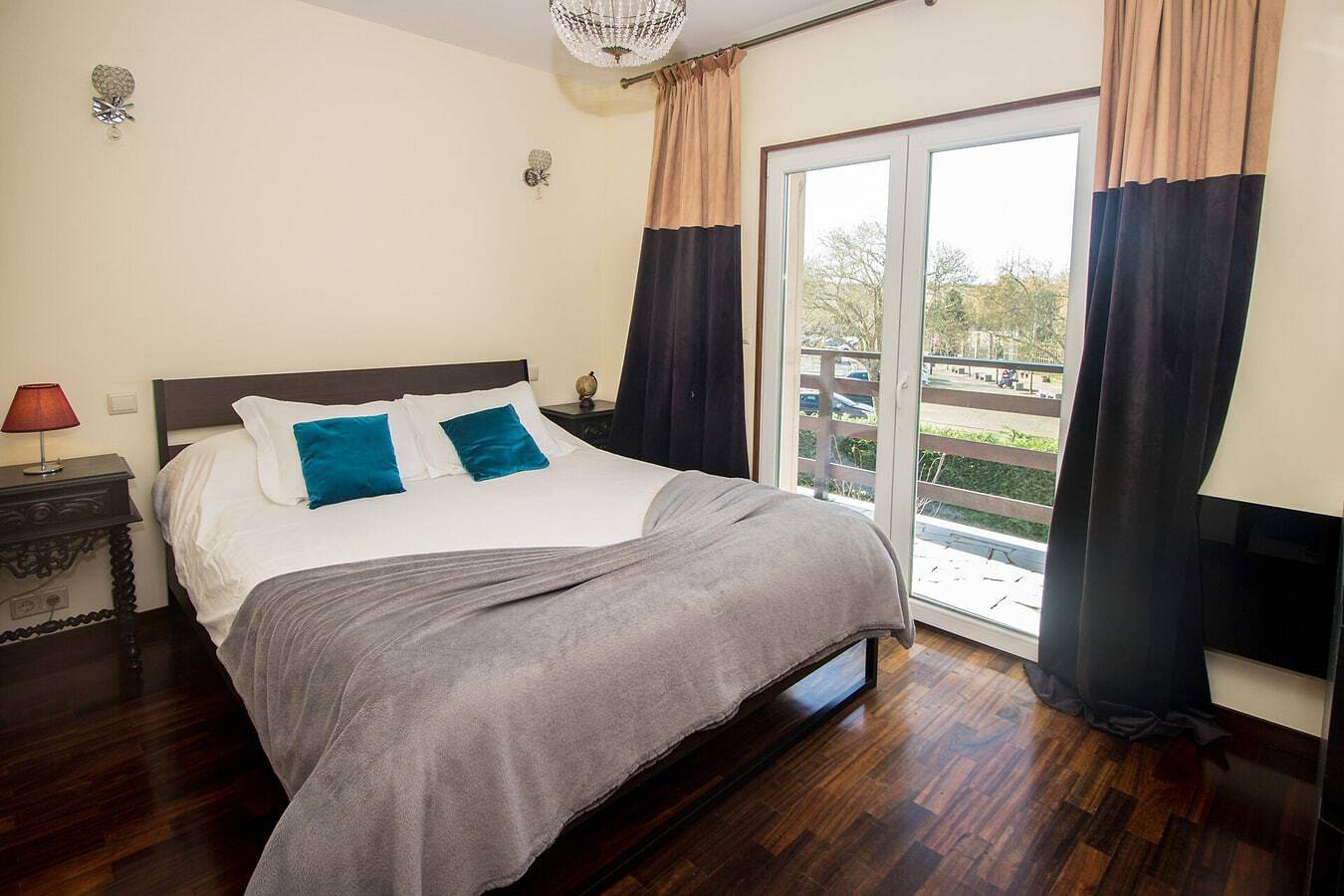 Guest H4U Villa Garden & Pool in Póvoa de Varzim, Beiriz e Argivai, Distrito de Porto