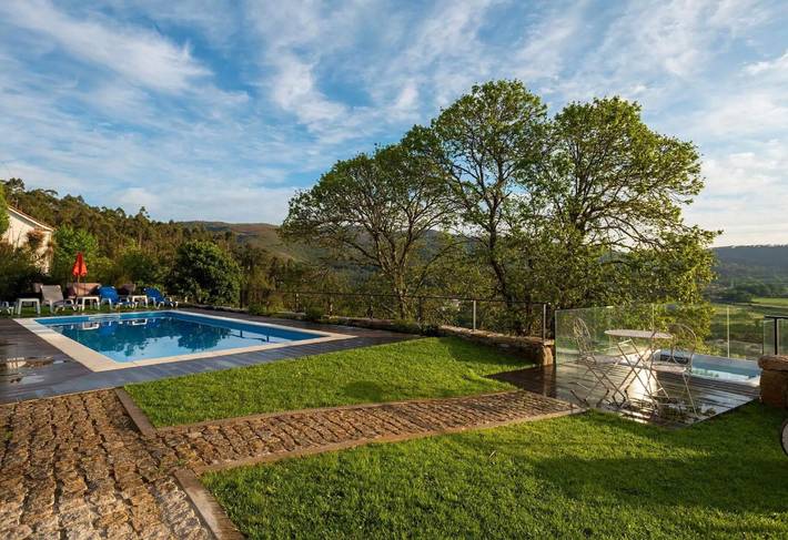Vakantiehuis voor 3 personen, with sauna and whirlpool as well as tuin in Portugal