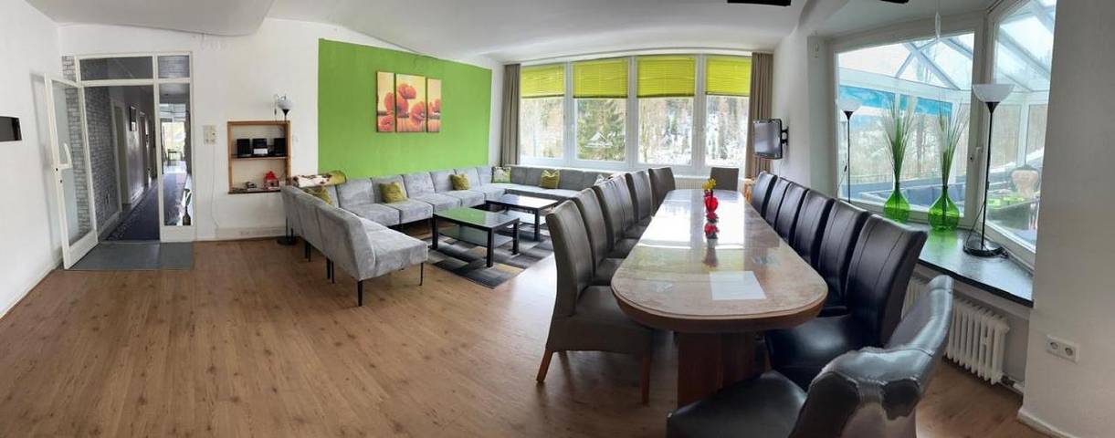 Ferienhaus für 27 Personen, mit Balkon und Terrasse sowie Garten und Sauna in Wildemann - 4