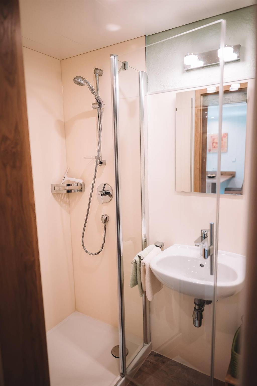 Entire holiday apartment, Apartment Unterbach mit Balkon in Bach, Allgäu alps (Austria)