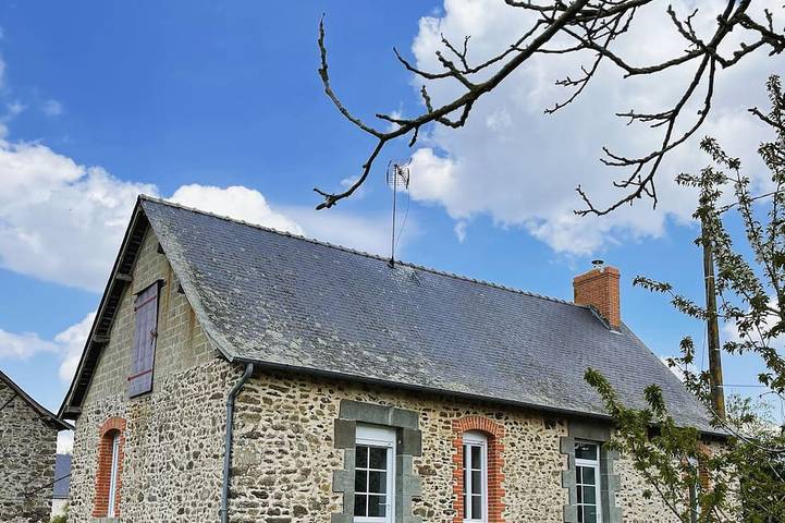 Location de vacances pour 6 personnes, avec Jardin à Astillé