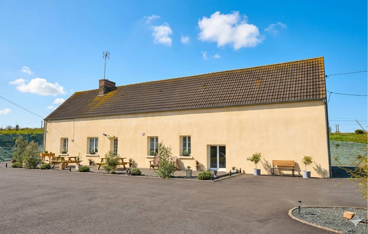 Geräumige 2-Zimmer-Wohnung mit Garten in der Nähe von Lessay und dem Fluss L'Ay in Lessay, Coutances und Umgebung