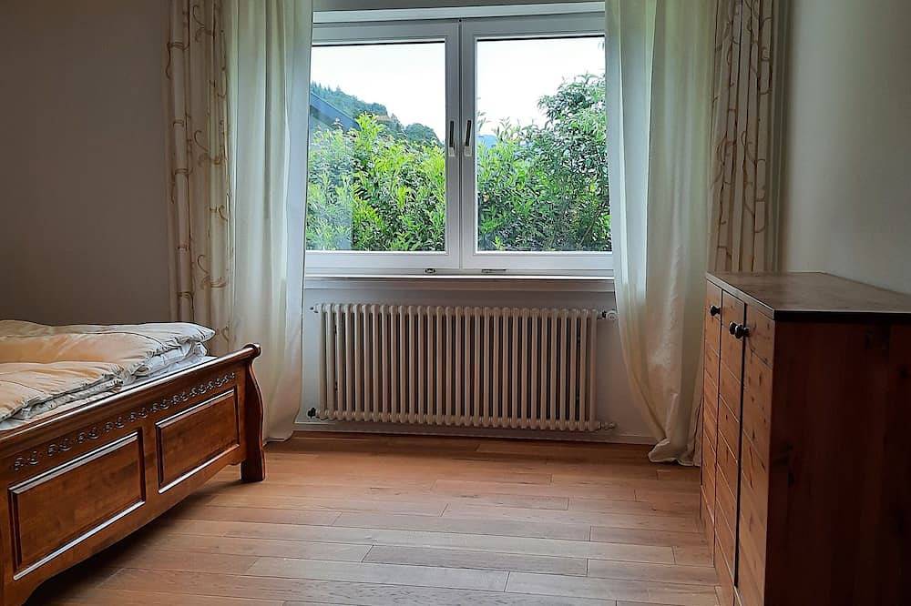 Ganze Wohnung, Schöne Terrassenferienwohnung , 85m² 2 Schlafzimmer und ein großes Wohnzimmer in Waldkirch, Südschwarzwald