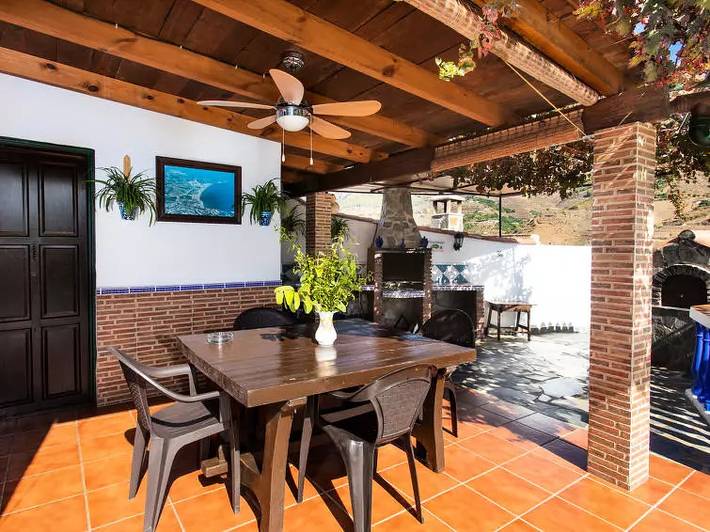 Chalet para 4 personas, con piscina y terraza en Almuñecar