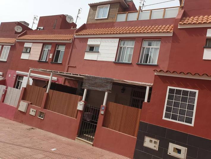 Cama y desayuno para 2 personas, con Terraza y Jardín en San Isidro