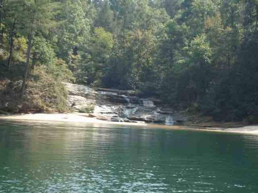 Jocassee Valley cabin- Free Park Pass\n in Lake Keowee