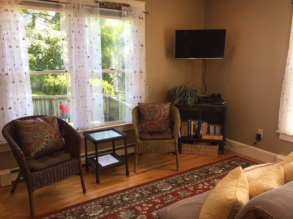 Ganze Wohnung, Schönes Anwesen, gepflegt, in der Nähe von Villen & Strand, voll ausgestattete Küche in Newport, Newport County