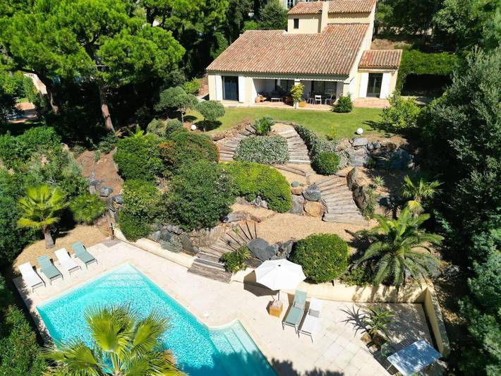 Villa pour 8 personnes, avec vue ainsi que piscine et jardin, animaux acceptés dans Gigaro - 3