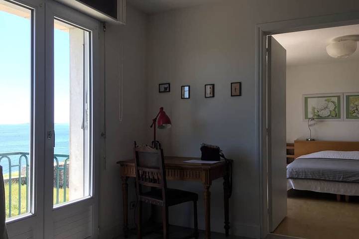 Gîte pour 4 personnes, avec balcon à Port-Louis - 2