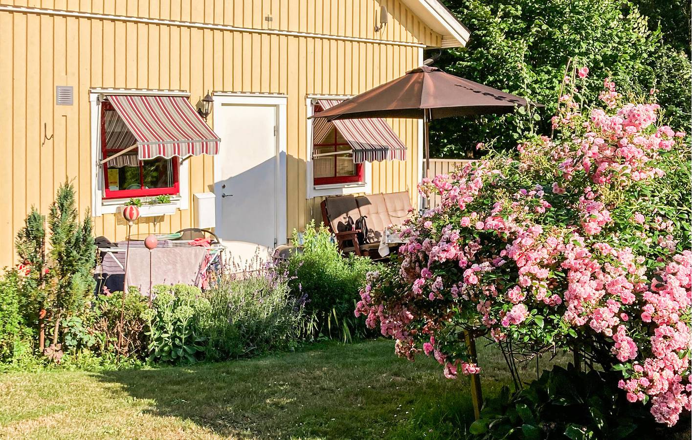 Hus för 4 Personer, med terass och trädgård, barnvänlig