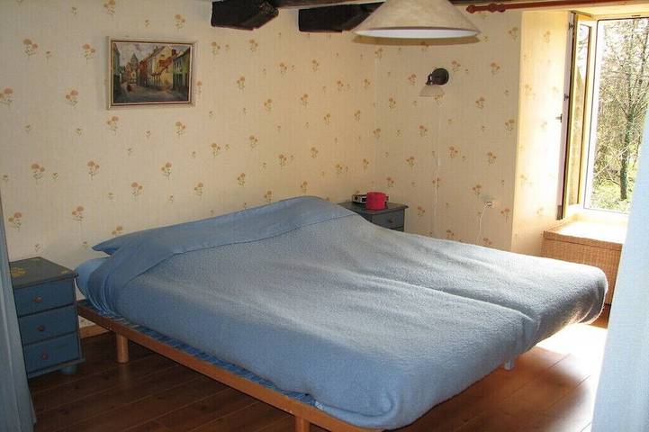 Location de vacances pour 5 personnes, avec terrasse et jardin, animaux acceptés à Fajoles - 2
